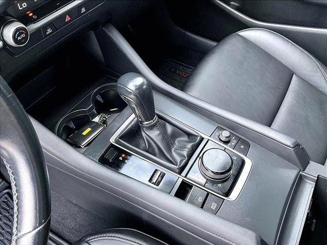 Used 2022 MAZDA MAZDA3 s FWD image 15