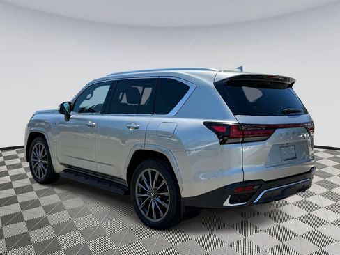 Used 2023 Lexus LX 600 F Sport w/ Accessory Package (Z1) AWD/4WD image 4