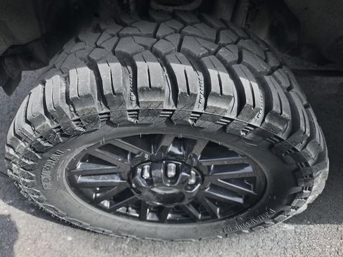 Used 2020 Ford F250 Lariat image 11