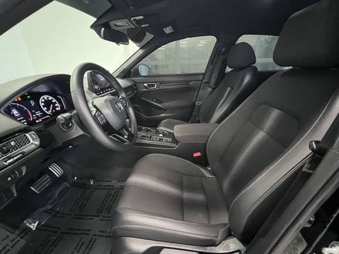 Used 2025 Honda Civic Sport image 11