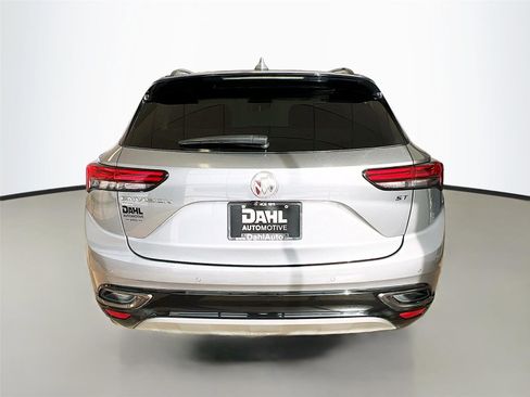Used 2022 Buick Envision Essence w/ Sport Touring Package image 4