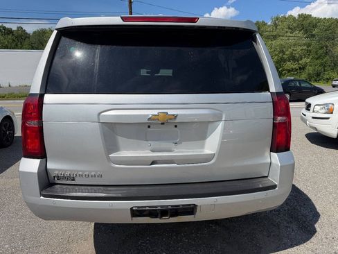 Used 2019 Chevrolet Suburban LT AWD/4WD image 5