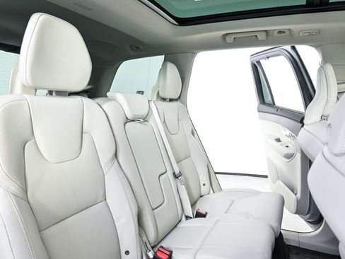 Used 2026 Volvo XC90 B6 Ultra w/ Protection Package AWD/4WD image 25