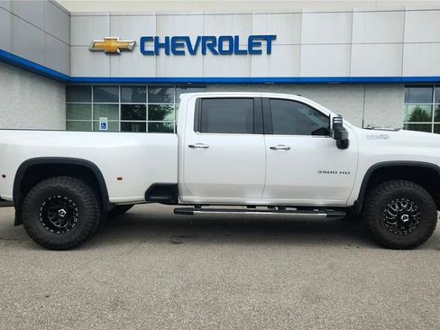 Used 2021 Chevrolet Silverado 3500 High Country AWD/4WD image 1