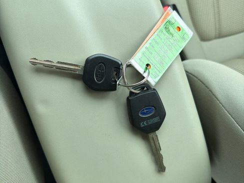 Used 2023 Subaru Impreza 2.0i Premium image 27