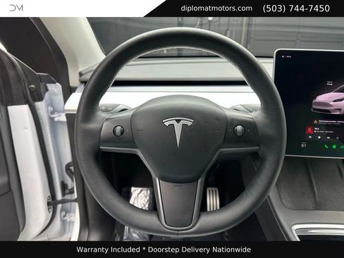Used 2022 Tesla Model Y Performance image 26