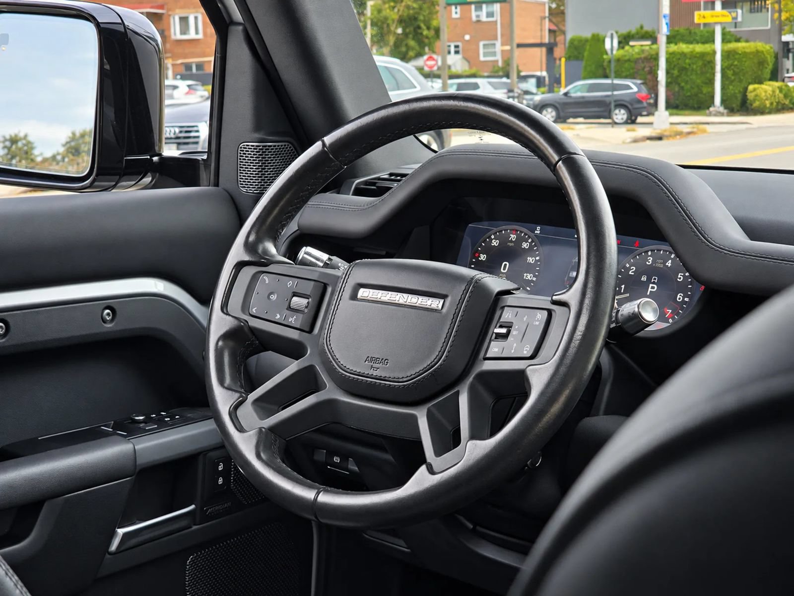 Used 2022 Land Rover Defender 90 X-Dynamic HSE AWD/4WD image 25
