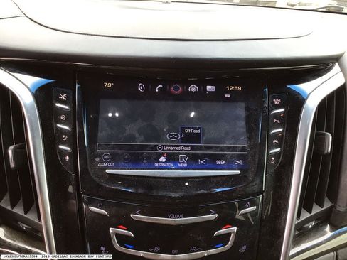 Used 2016 Cadillac Escalade ESV Platinum RWD image 10