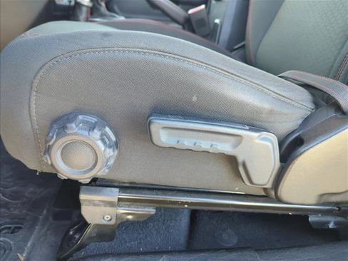 Used 2019 Jeep Wrangler Rubicon w/ Steel Bumper Group image 10