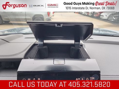 New 2026 GMC Yukon Denali w/ Denali Reserve Package AWD/4WD image 33