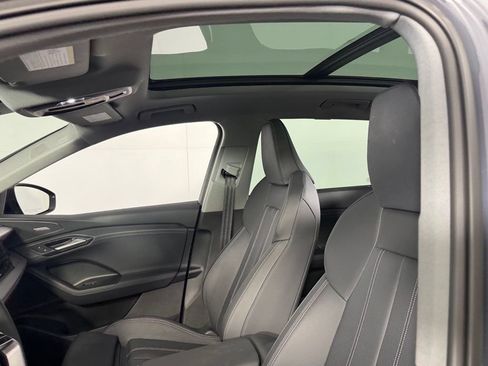Used 2025 Audi Q6 e-tron Prestige w/ Black Warm Weather Package AWD/4WD image 23