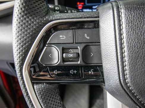 Used 2025 Toyota Sequoia Platinum AWD/4WD image 22