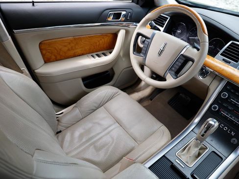 Used 2011 Lincoln MKS AWD w/ 102A Rapid Spec Order Code image 20