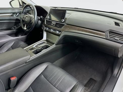 Used 2019 Honda Accord Touring image 33