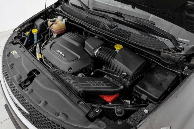 Used 2019 Chrysler Pacifica Touring-L FWD image 46