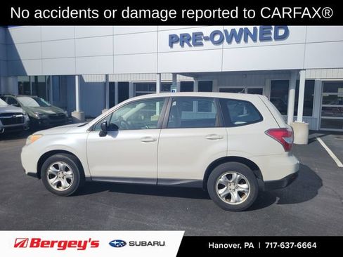 Used 2014 Subaru Forester 2.5i AWD/4WD image 2