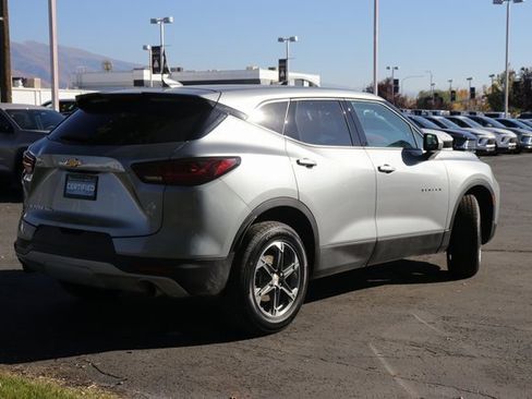 Used 2025 Chevrolet Blazer LT image 4