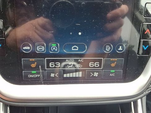 Certified 2025 Subaru Outback Limited AWD/4WD image 39