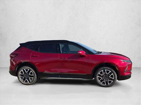 Used 2024 Chevrolet Blazer RS w/ Driver Confidence II Package FWD image 4