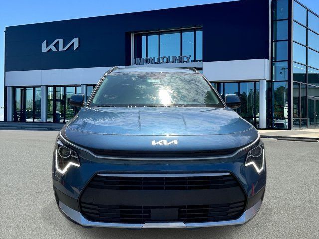 New 2026 Kia Niro EX FWD image 2