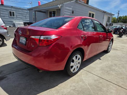 Used 2014 Toyota Corolla LE FWD image 4