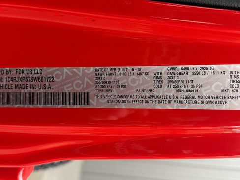 Used 2025 Jeep Wrangler Unlimited Sahara image 38