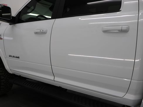 Used 2022 RAM 2500 Laramie AWD/4WD image 32