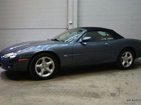 Used 2000 Jaguar XK8 Convertible RWD image 6