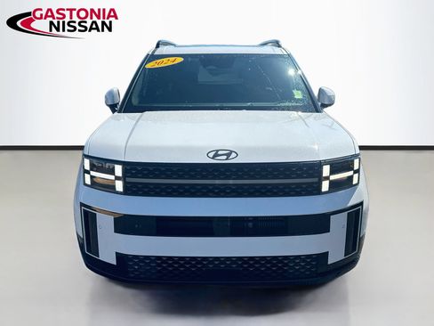 Used 2024 Hyundai Santa Fe Calligraphy FWD image 2