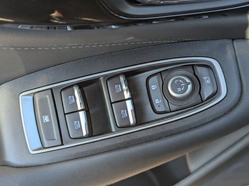 Used 2025 Subaru Outback Touring XT w/ Popular Package #2 image 22