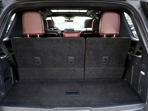 Certified 2024 Ford Expedition Limited image 25