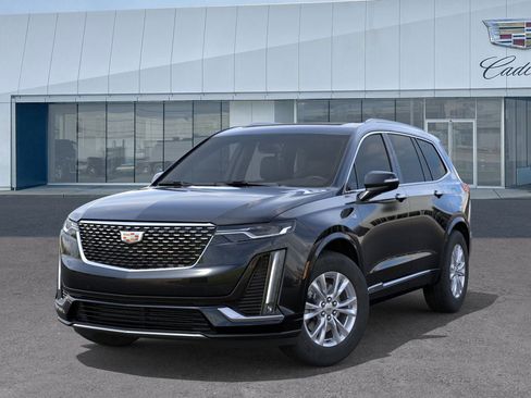 New 2025 Cadillac XT6 Luxury image 6