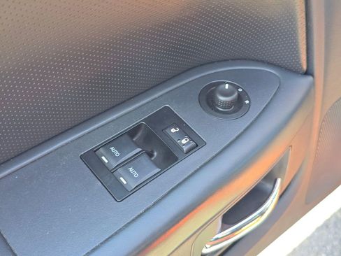 Used 2011 Dodge Challenger R/T RWD image 18