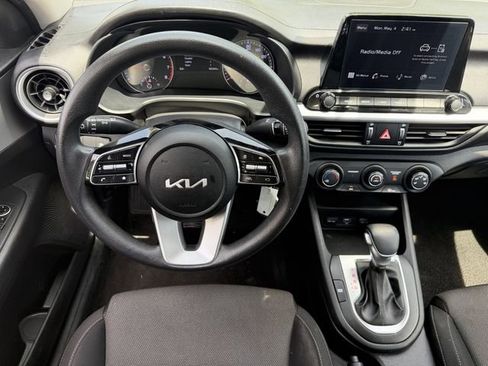 Used 2023 Kia Forte LXS FWD image 11