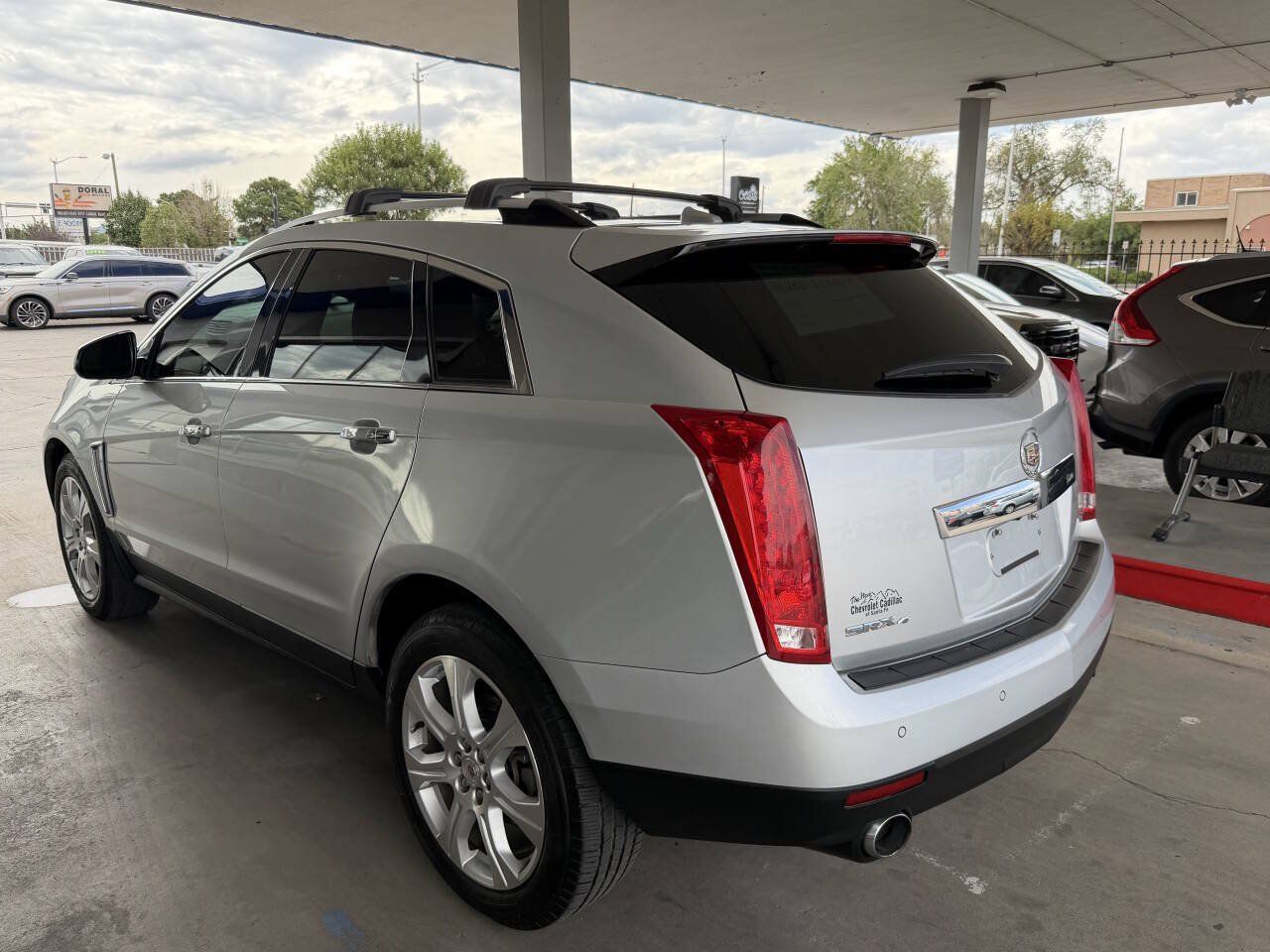 Used 2013 Cadillac SRX Performance w/ Driver Assist Package AWD/4WD image 4