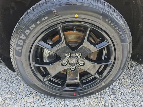 Used 2024 Ford Maverick XL FWD image 11