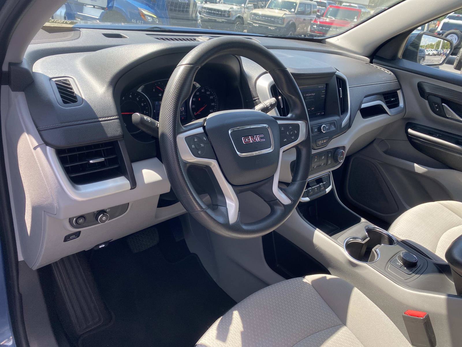 Used 2024 GMC Terrain SLE AWD/4WD image 19