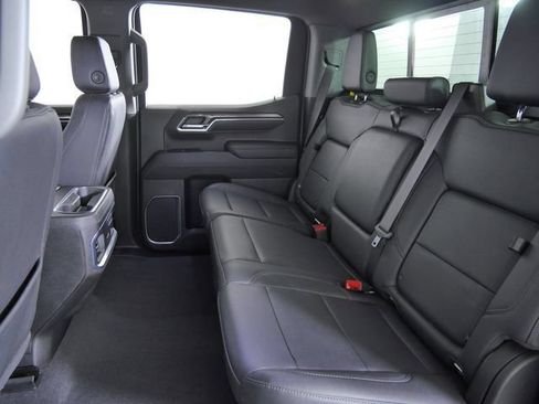 Used 2024 Chevrolet Silverado 1500 LTZ AWD/4WD image 18