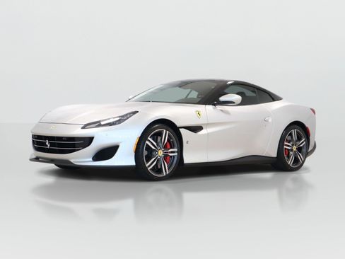 Certified 2019 Ferrari Portofino RWD image 41