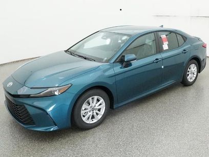 New 2025 Toyota Camry LE