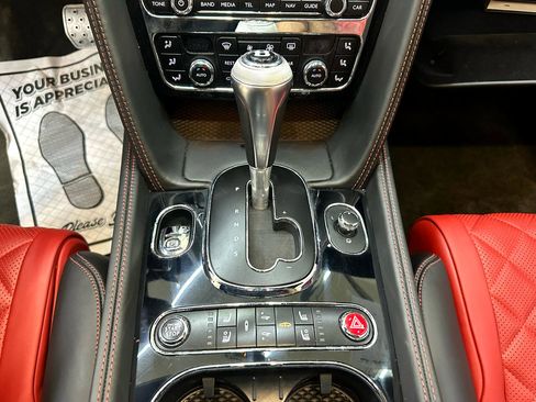 Used 2016 Bentley Continental GT image 32