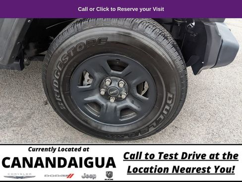 Used 2022 Jeep Gladiator Sport image 25