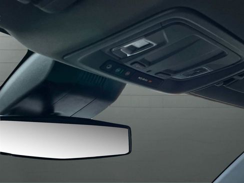 Used 2025 Chevrolet Silverado 1500 LT RWD image 27