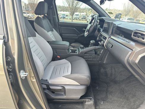 Used 2024 Toyota Tacoma TRD Off-Road image 34