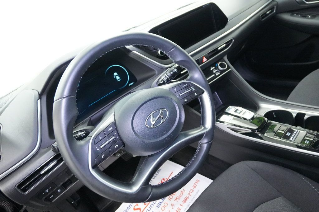 Used 2023 Hyundai Sonata SEL w/ Convenience Package FWD image 14