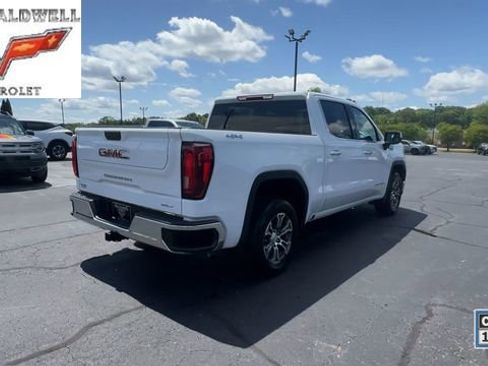 Used 2025 GMC Sierra 1500 SLT AWD/4WD image 8