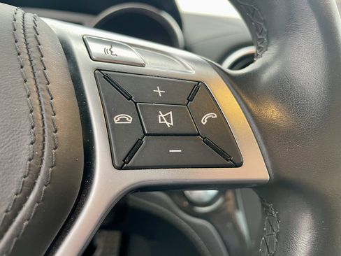 Used 2013 Mercedes-Benz SL 550 image 15