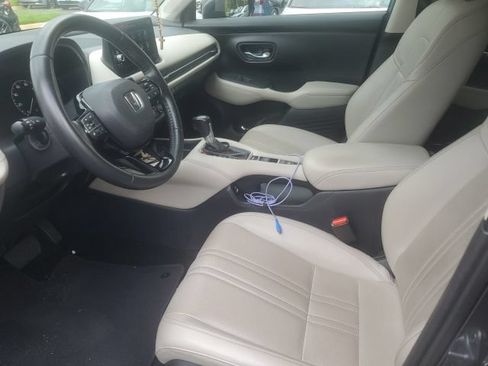 Used 2023 Honda HR-V EX-L image 8