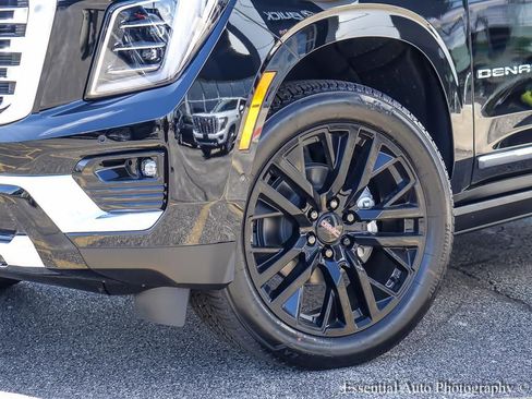 New 2026 GMC Yukon Denali w/ Sun & Power Step Package AWD/4WD image 6