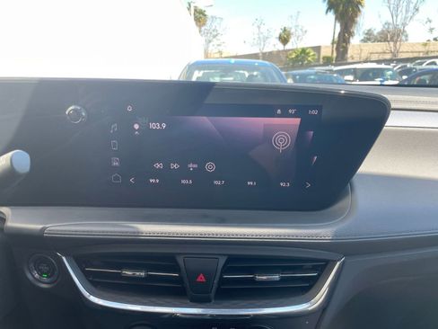 Used 2025 Buick Encore GX Preferred FWD image 20